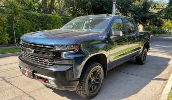 
									Chevrolet silverado full								