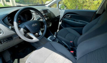 
									KIA RÍO 5 1.4 EX MT full								