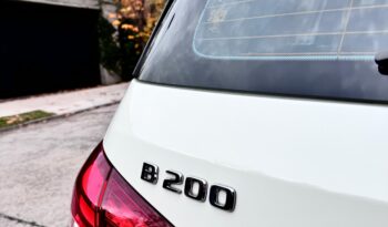 
									Mercedes Benz B200 full								