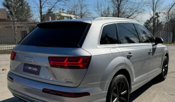 
									AUDI Q7 3.0 full								