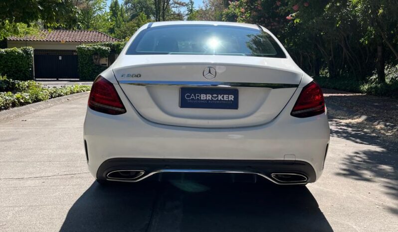 
								Mercedes Benz C200 full									