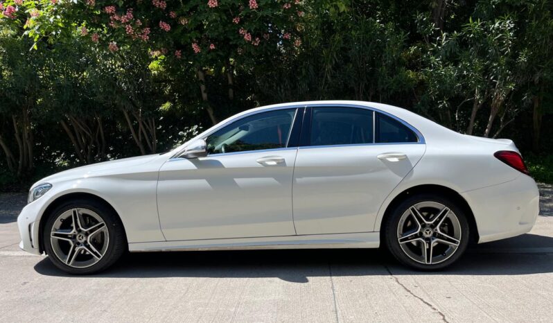 
								Mercedes Benz C200 full									