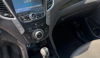 
									Hyundai Santa Fe 2.0 full								