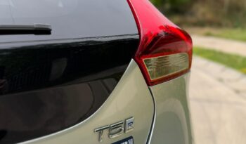 
									Volvo V40 2.0 T5 R-Desing full								