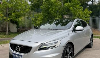 
									Volvo V40 2.0 T5 R-Desing full								