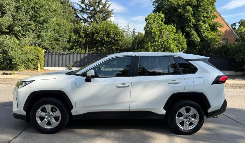 
								Toyota Rav4 2.0 LE full									