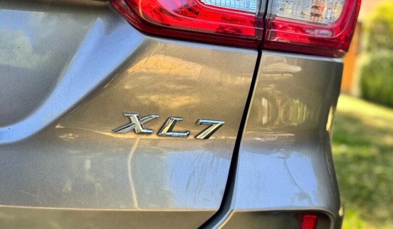 
								Suzuki XL7 GL 1.5 full									