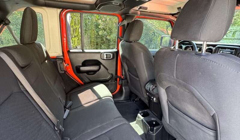 
								Jeep Wrangler 3.6 4X4 Sport full									