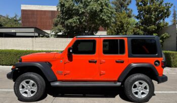 
									Jeep Wrangler 3.6 4X4 Sport full								