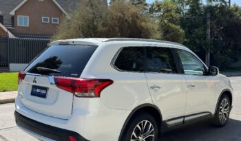 
									Mitsubishi New Outlander GLS 4X4 2.4 full								