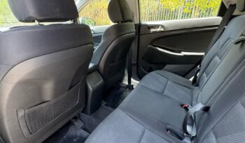 
									Hyundai Tucson 2.0 full								