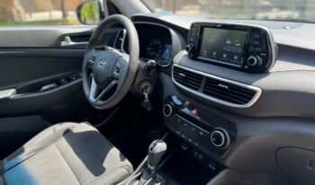 
									Hyundai Tucson 2.0 full								