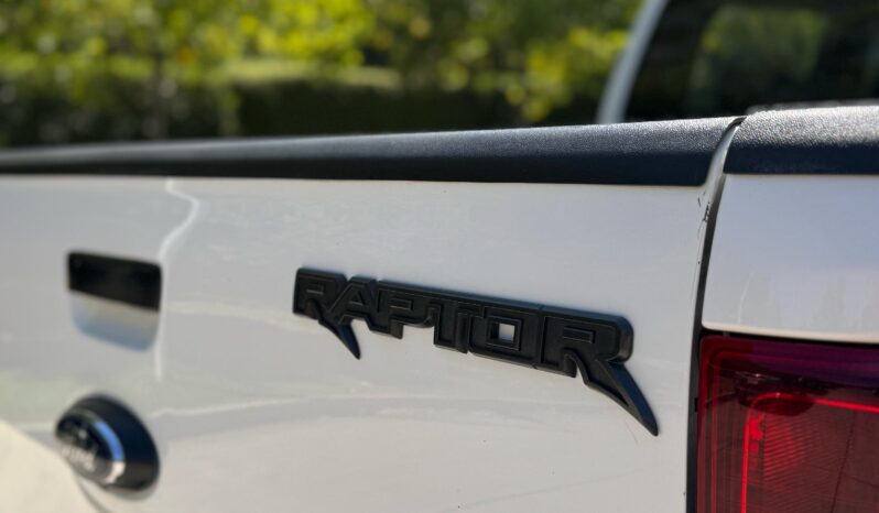 
								Ford Ranger Raptor 4X4 2.0 full									