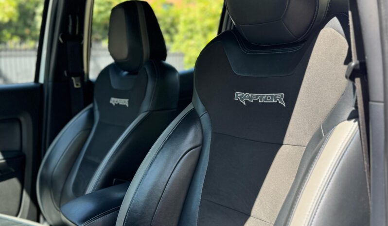 
								Ford Ranger Raptor 4X4 2.0 full									