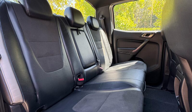
								Ford Ranger Raptor 4X4 2.0 full									
