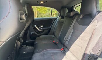
									Mercedes Benz A200 1.3 AMG full								