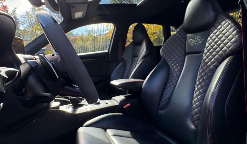 
								Audi RS3 Sportback 2.5 Quattro full									