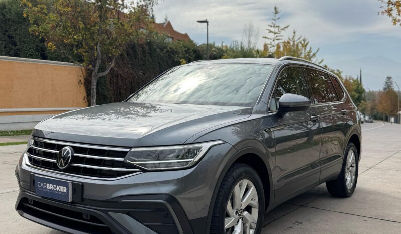 
								Volkswagen Tiguan 1.4 Comfortline full									