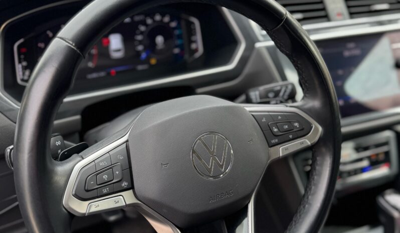 
								Volkswagen Tiguan 1.4 Comfortline full									