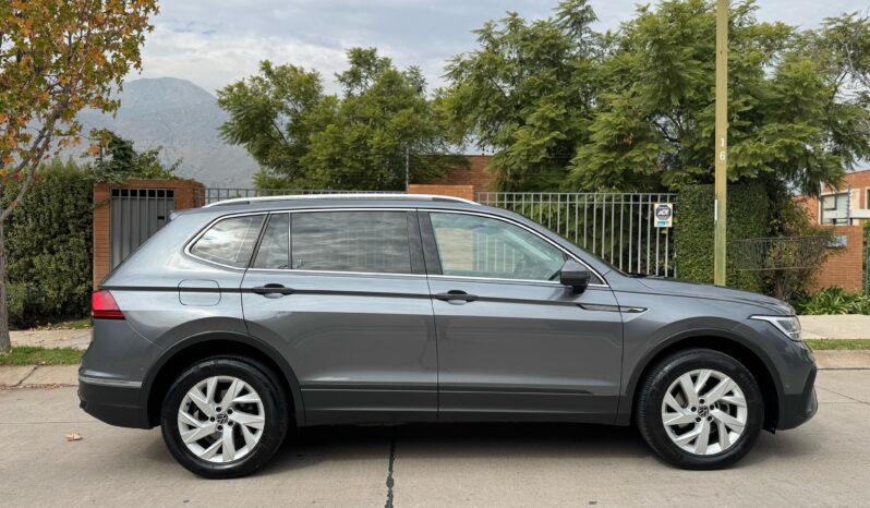 
								Volkswagen Tiguan 1.4 Comfortline full									