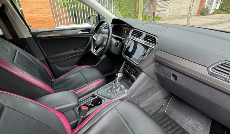 
								Volkswagen Tiguan 1.4 Comfortline full									