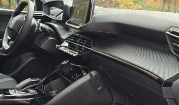 
									Peugeot 2008 BlueHDI Allure full								