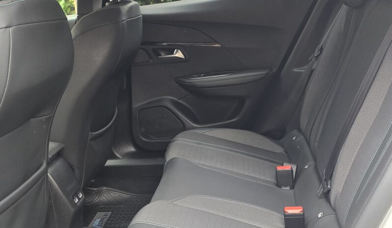 
								Peugeot 2008 BlueHDI Allure full									