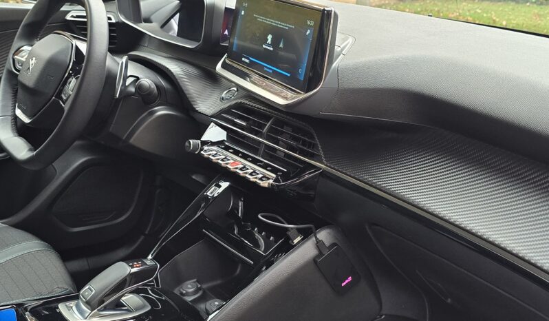 
								Peugeot 2008 BlueHDI Allure full									