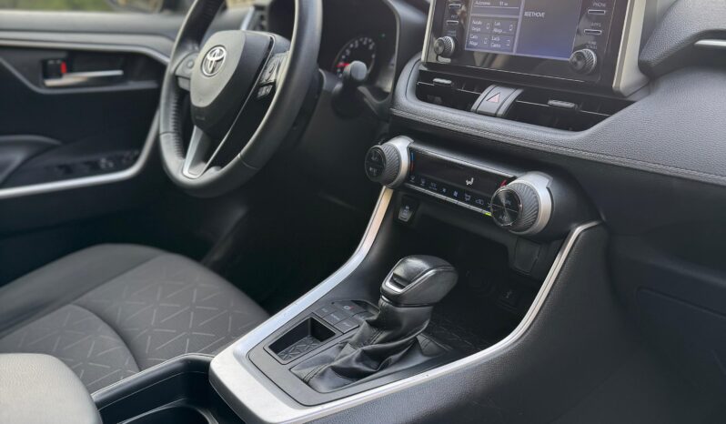 Toyota Rav4 XLE 2.0