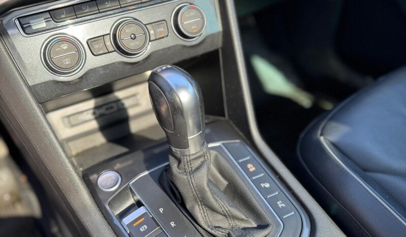 
								Volkswagen Tiguan Sport 2.0 TSI full									