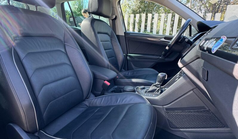 
								Volkswagen Tiguan Sport 2.0 TSI full									