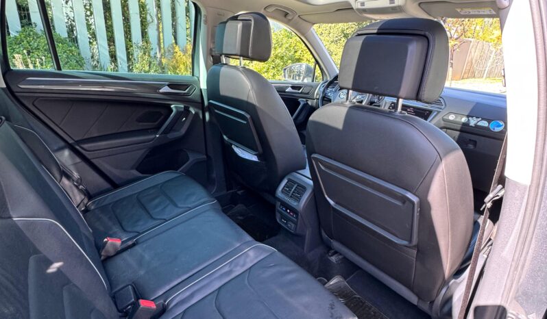 
								Volkswagen Tiguan Sport 2.0 TSI full									