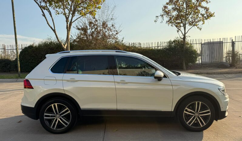 Volkswagen Tiguan Sport TSI 4Motion
