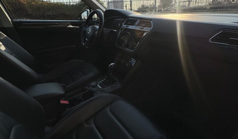 
								Volkswagen Tiguan Sport TSI 4Motion full									