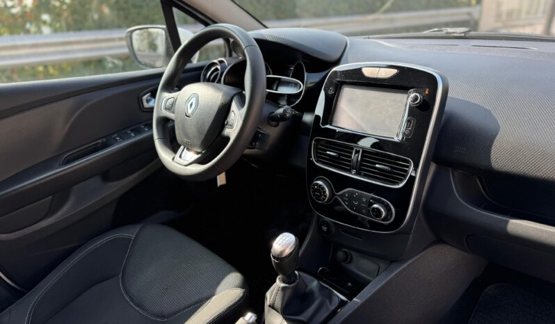 
								Renault Clio Expression 1.2 full									