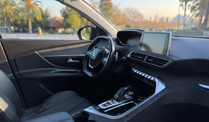 
								Peugeot 3008 Blue HDI 1.5 full									