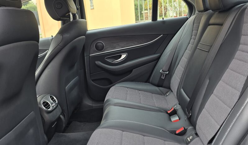 Mercedes Benz E200 2.0