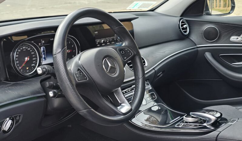 Mercedes Benz E200 2.0